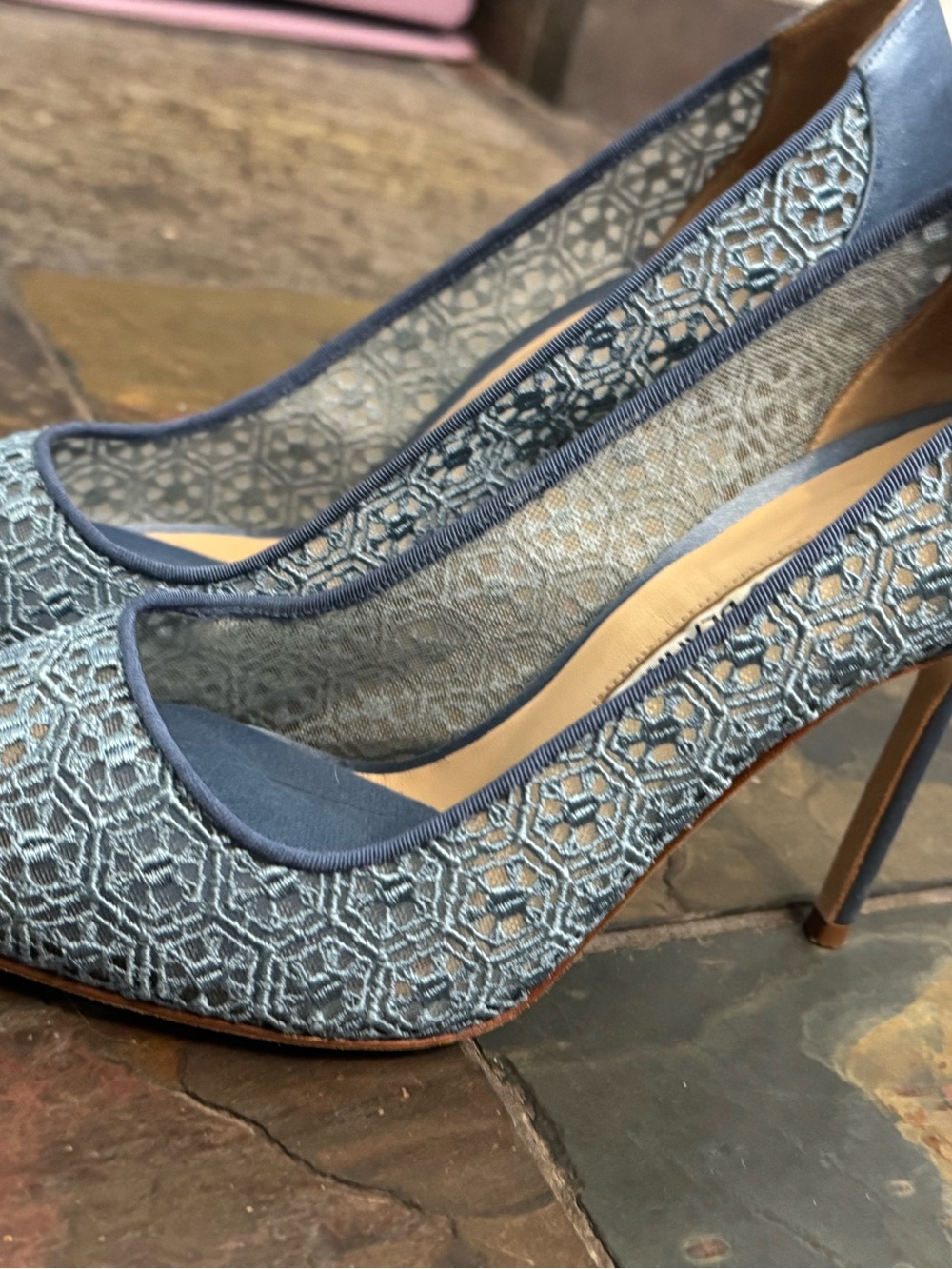 Manolo Blahnik 105MM Lace PointedToe Pumps lace cobalt, 37.5-38